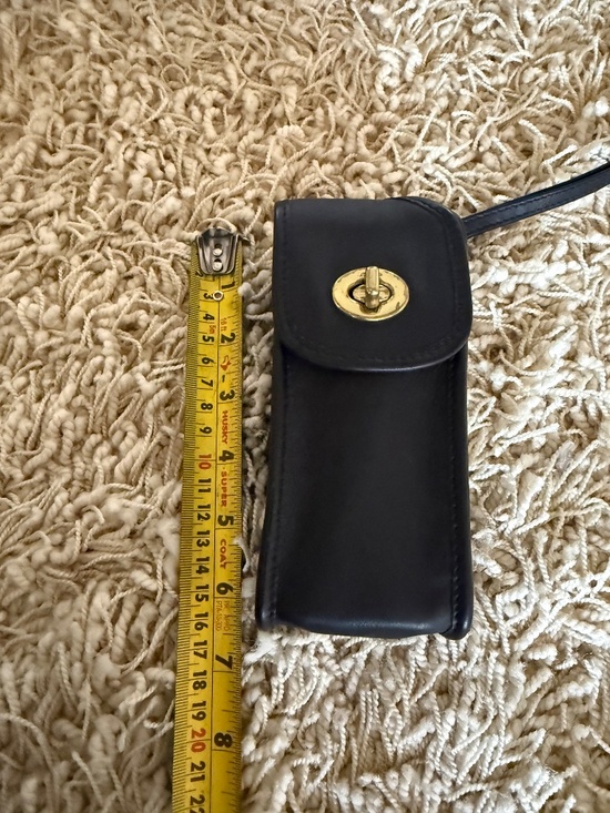 Coach Leather Wristlet Belt Phone Glasses Case Black Brass Turn Lock Closure VTG main image 11